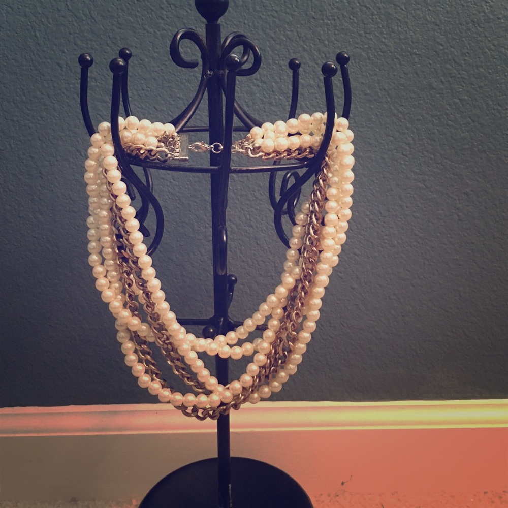 ✨Faux Pearl choker Necklace with Gold look Link✨🤍